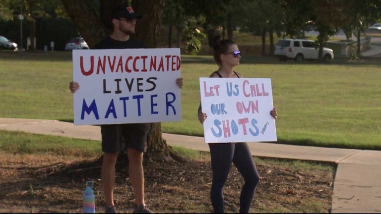 Arkansas Law Aimed at LGBTQ+ Lets Doctors Deny Treatment to Unvaxxed